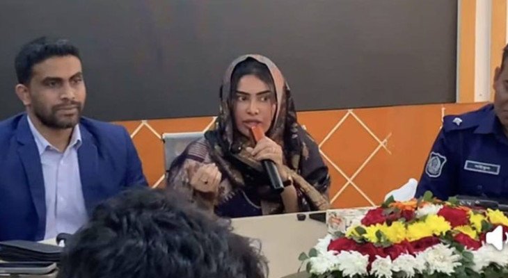 এমপির স্ত্রীকে প্রধান অতিথি করায় ইউএনও-এসিল্যান্ড বদলি